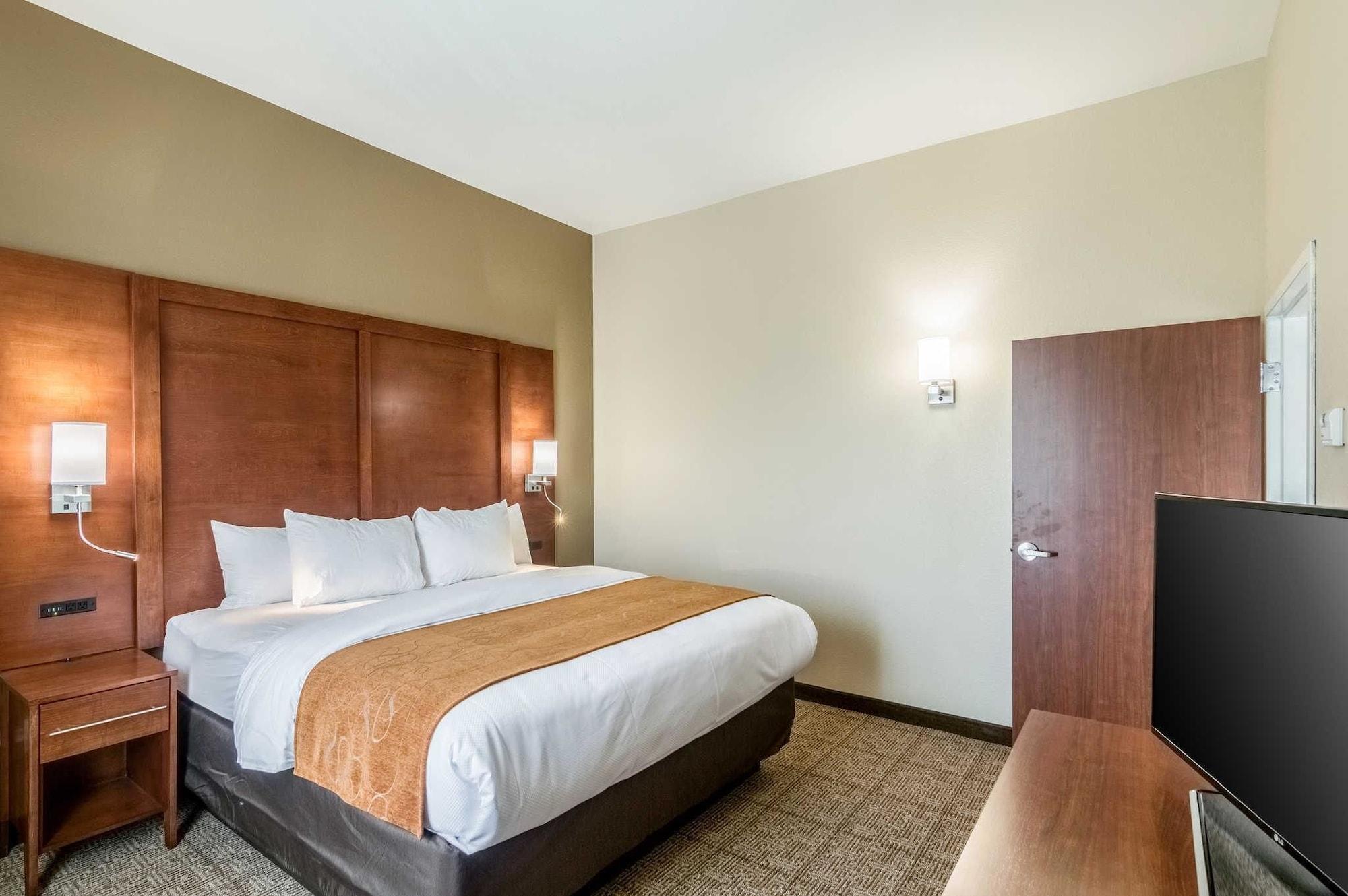 Comfort Suites Fairgrounds West Oklahoma City Exterior photo