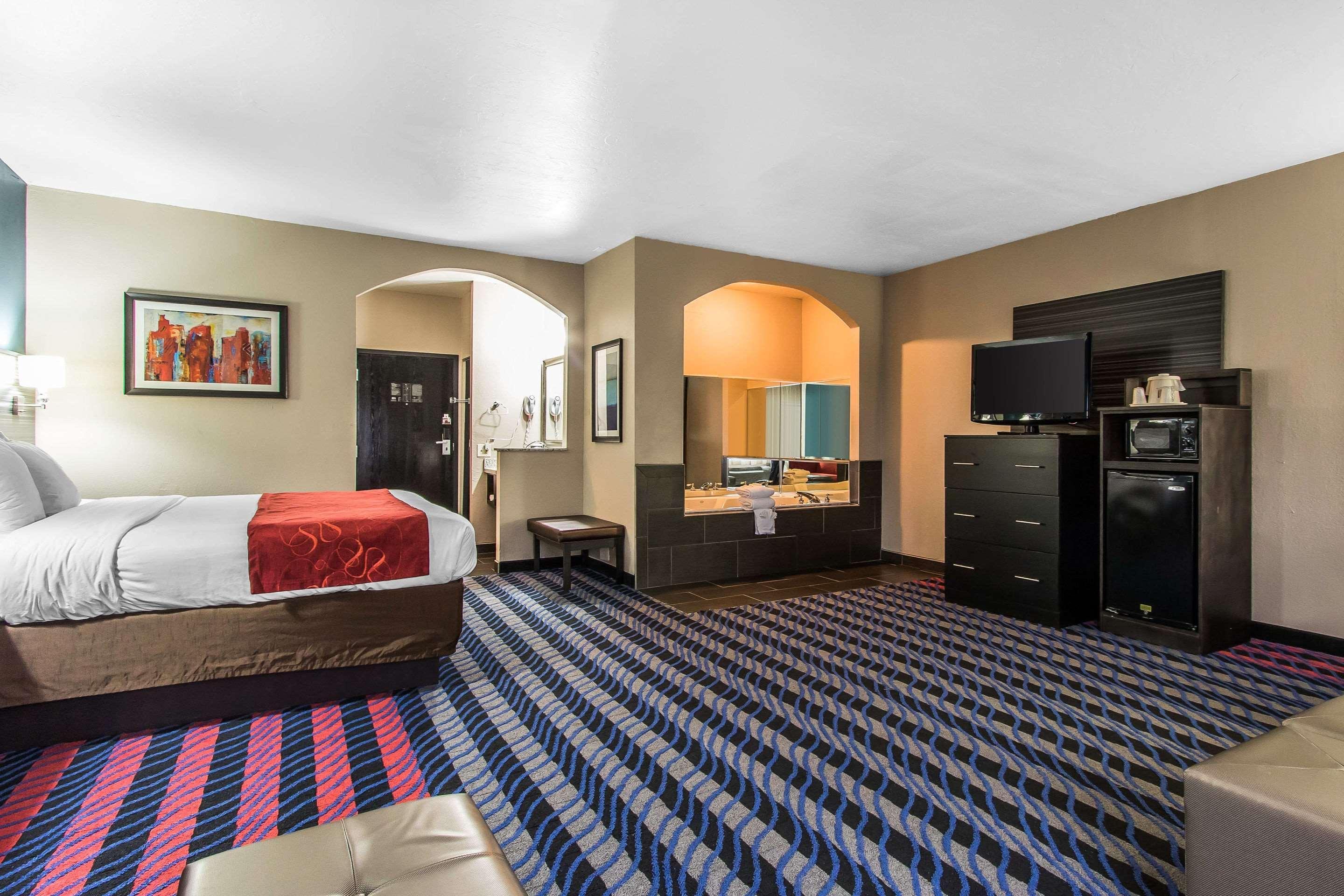 Comfort Suites Fairgrounds West Oklahoma City Exterior photo
