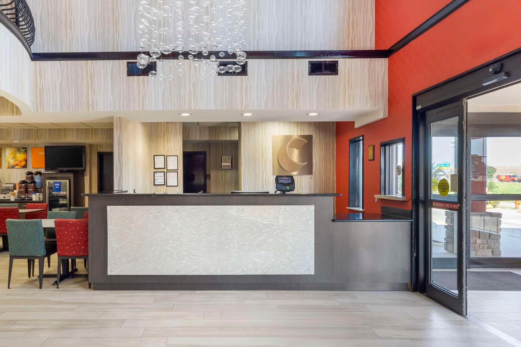 Comfort Suites Fairgrounds West Oklahoma City Exterior photo